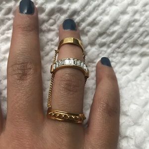 Henri Bendel ring